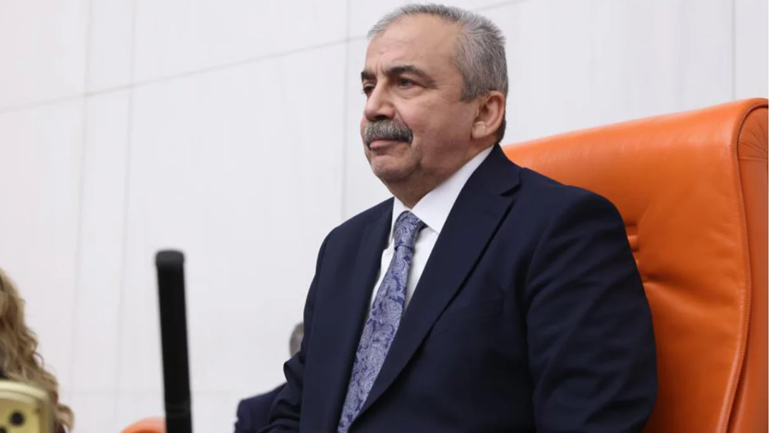 Sırrı Süreyya Önder kimdir Terörsüz Türkiye sürecinde bu sözleri akılda kaldı