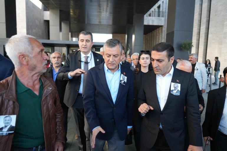 SON DAKİKA... Özele fiziksel saldırı provokasyonu: Saldırganla ilgili fotoğraf detayı
