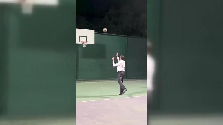 Şamda siyasete basketbol arası: Suriye Lideri Şara ve Şeybaninin görüntüleri dikkat çekti