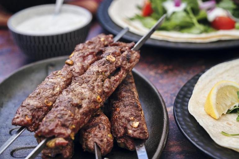 Köfte, kebap, peynir derken… Balın da tadını kaçırdılar Bakanlık yeni ifşa listesini yayımladı…