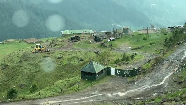 CNN sınırda Pakistan-Hindistan gerilimi tırmanıyor...