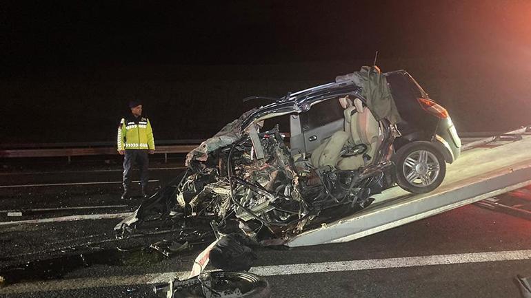 Ankara-Niğde otoyolunda kafa kafaya facia: 4 ölü
