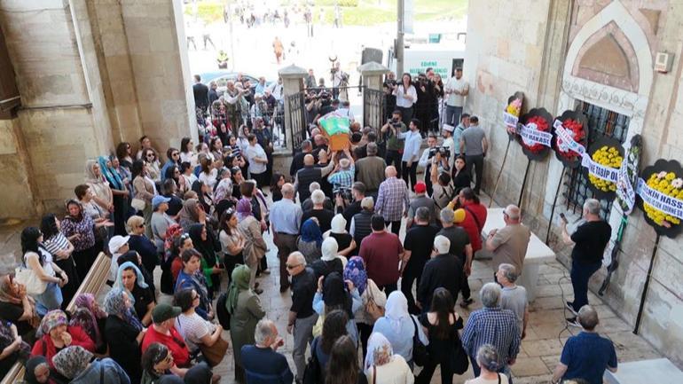 Eski eşi tarafından katledilen Bahar Aksu gözyaşlarıyla uğurlandı