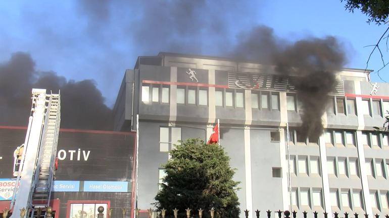 SON DAKİKA... İstanbul Bağcılarda fabrika yangını