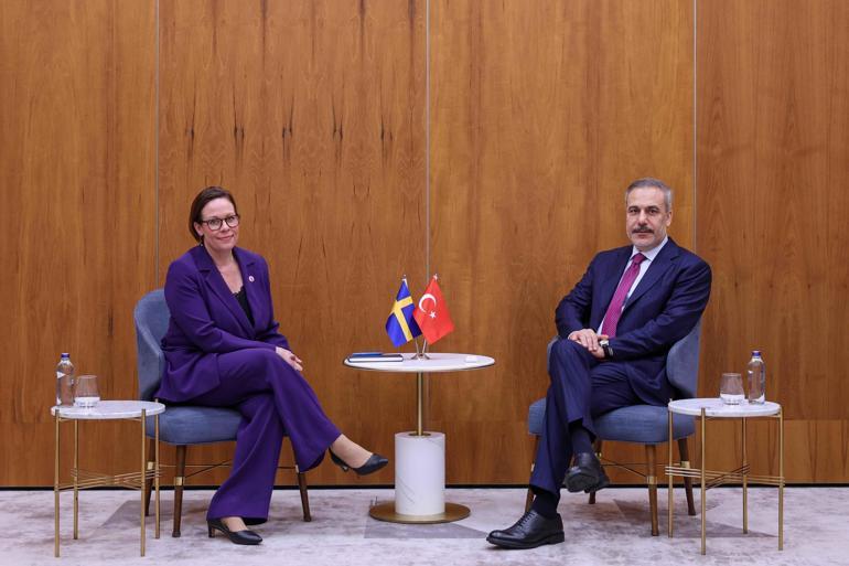 Dışişleri Bakanı Hakan Fidanın Varşova temasları