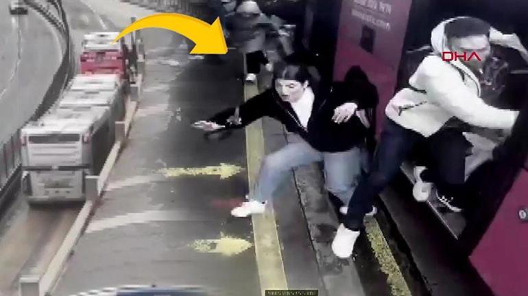 Son Dakika Haberi: Beylikdüzünde 1 kişini öldüğü metrobüs kazası kamerada