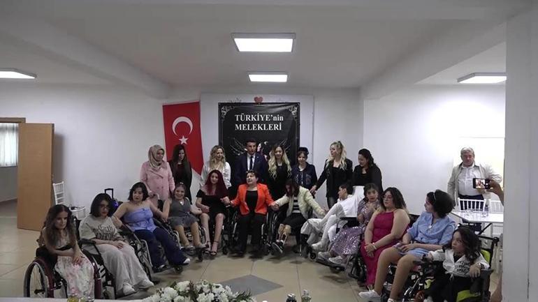 En güzel engelli kızlar yarışıyor