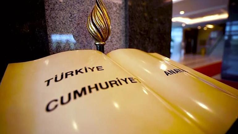 Mehmet Uçum: “Parlamenter sisteme dönüş imkanı kalmamıştır”