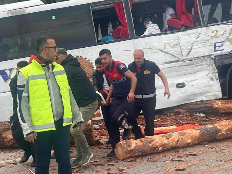 Çanakkalede 8 kişinin öldüğü kaza kamerada