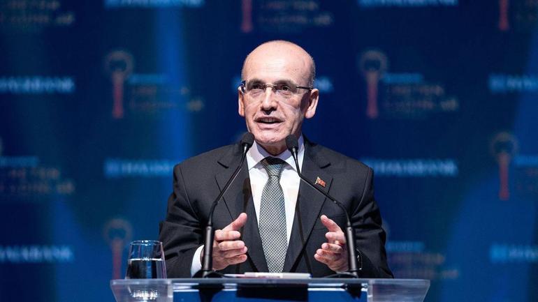 Bu ziyaret başka Mehmet Şimşekin Londra çantasında öyle bir detay var ki