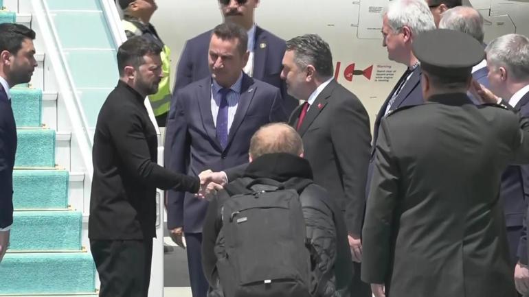 SON DAKİKA...Rusya-Ukrayna barışı için gözler Türkiyede Kremlin duyurdu: Putin İstanbula gitmeyecek Ankarada Erdoğan ile görüşen Zelenskiden ilk açıklamalar