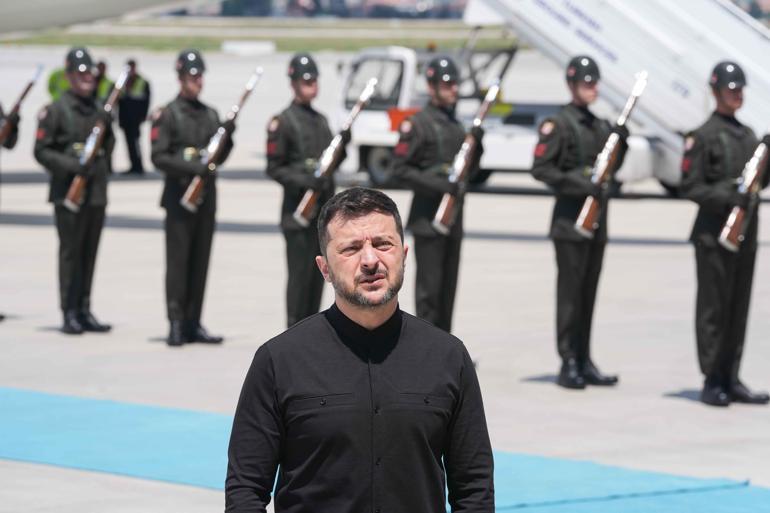 SON DAKİKA...Rusya-Ukrayna barışı için gözler Türkiyede Kremlin duyurdu: Putin İstanbula gitmeyecek Ankarada Erdoğan ile görüşen Zelenskiden ilk açıklamalar