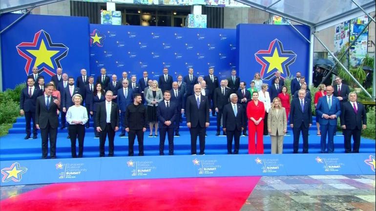 SON DAKİKA...Cumhurbaşkanı Erdoğandan Arnavutlukta açıklamalar: Barış için kritik dönemeçteyiz