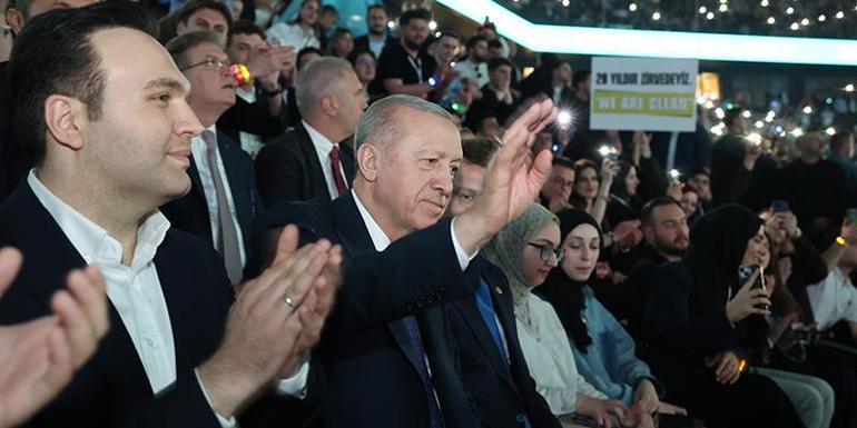 Son dakika: Cumhurbaşkanı Erdoğan: Masada sahada güçlü Türkiye var
