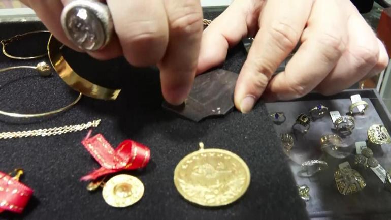 Altın gibi parlıyor, değeri 10 lira: Sahteciler iş başında