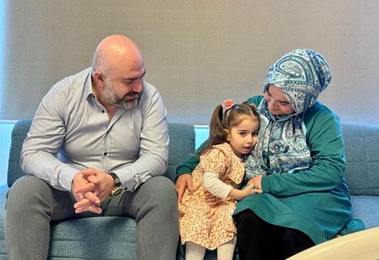 Kalbi yatay doğan Fatma Nur mucize ameliyatla sağlığına kavuştu: Türkiyede ilk kez yapıldı