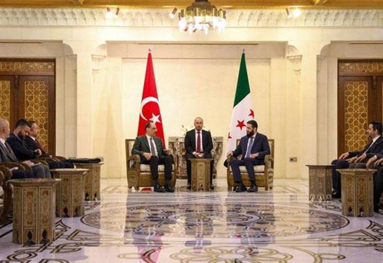 Suriyede kritik görüşme MİT Başkanı İbrahim Kalın ve Suriye Cumhurbaşkanı Ahmed Şara bir araya geldi