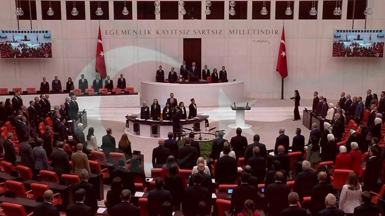 DEM Parti’nin siyasi parti turlarında gündem PKKnın kararı ve komisyon