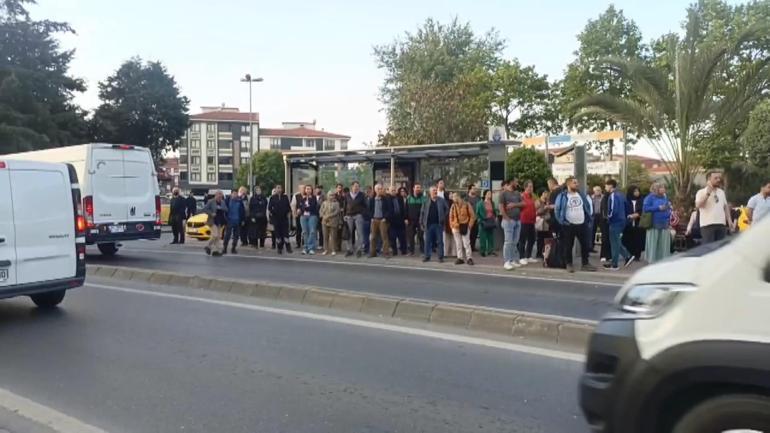 İstanbulda özel halk otobüsleri kontak kapatmıştı Anlaşma sağlandı, seferler başlıyor