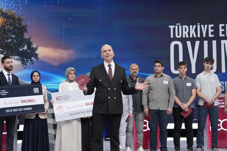 Türkiye Entelektüel Oyunları (TEO) Liseler Arası Bilgi Yarışması’nın kazananları belli oldu