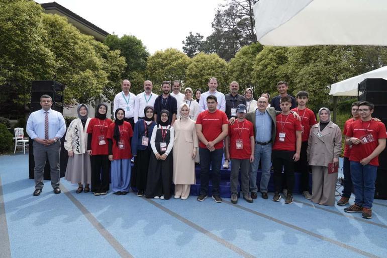Türkiye Entelektüel Oyunları (TEO) Liseler Arası Bilgi Yarışması’nın kazananları belli oldu