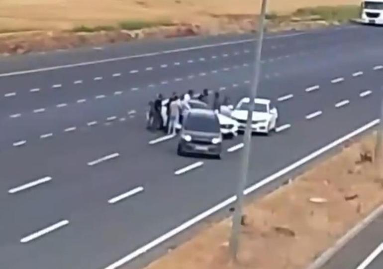 Gümrük muhafaza memuruna darp: 3 kişi tutuklandı
