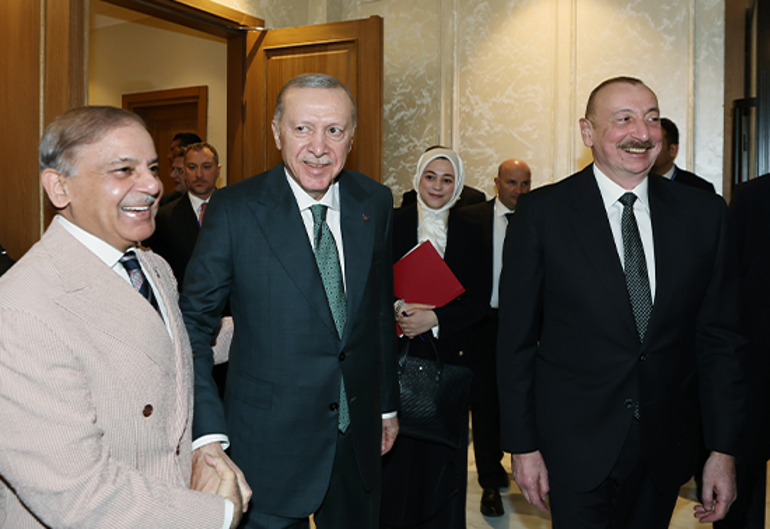 Azerbaycanda kritik üçlü zirve Cumhurbaşkanı Erdoğan: Aramızdaki bağı daha da güçlendireceğiz