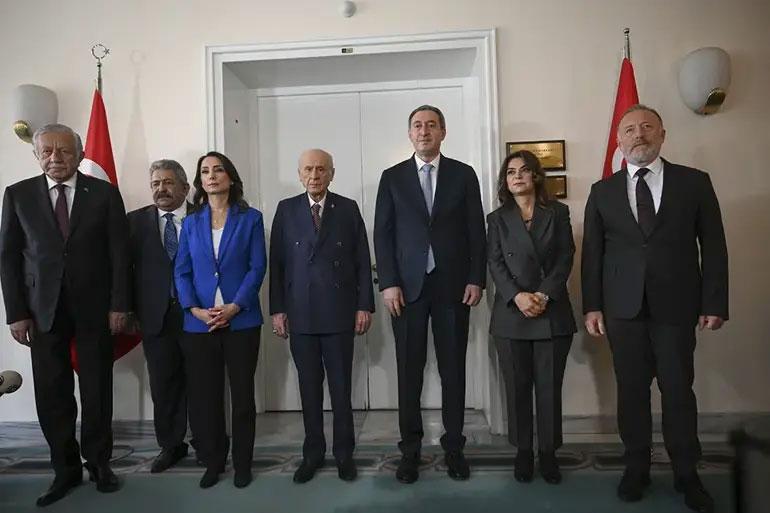 SON DAKİKA.... DEM - AK Parti görüşmesi sona erdi