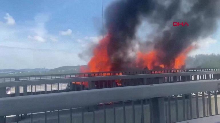SON DAKİKA... Kuzey Marmara Otoyolunda zincirleme kaza: 2 araç alev aldı