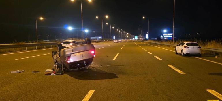 Sakarya’da feci kaza: Emniyet kemeri takılı olmayan çocuk, takla atan otomobilden yola düştü