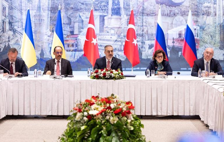 Barış masası 3. kez İstanbulda kuruluyor: Yeri ve saati belli oldu
