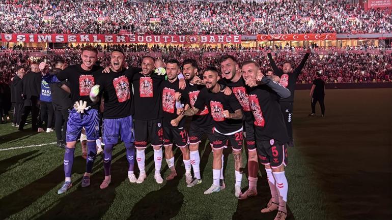 Samsunsporda Avrupa coşkusu Stadyumda kutlama yapıldı...