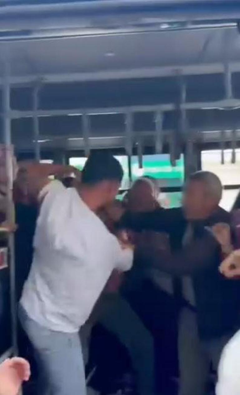 Yer: İstanbul... Taciz iddiası otobüsü karıştırdı: Tekme ve yumruklar havada uçuştu
