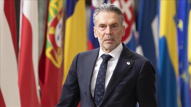 Hollanda Başbakanı Dick Schoof istifa etti