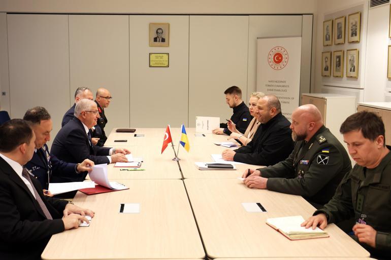 Barış diplomasisi: Bakan Güler, Ukraynalı mevkidaşı ile görüştü