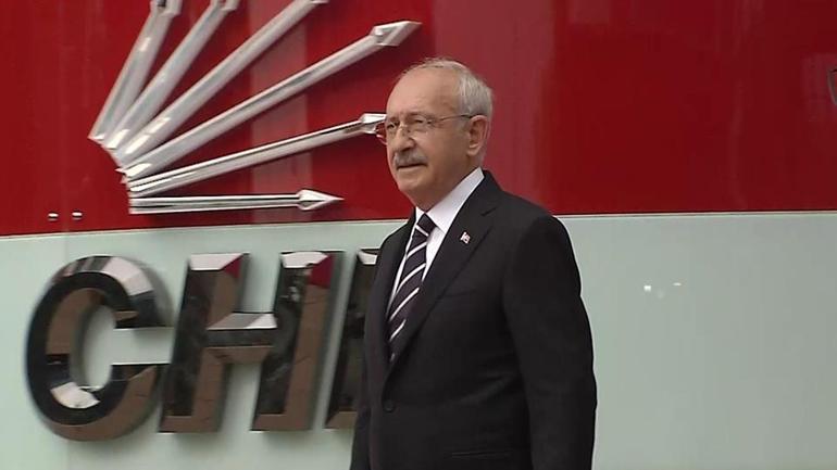 CHPde eski yönetim yargıyla döner mi Özgür Özel’den çarpıcı yanıt