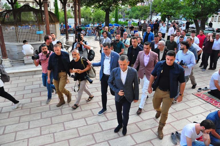 CHP lideri Özgür Özelden bayram mesajı