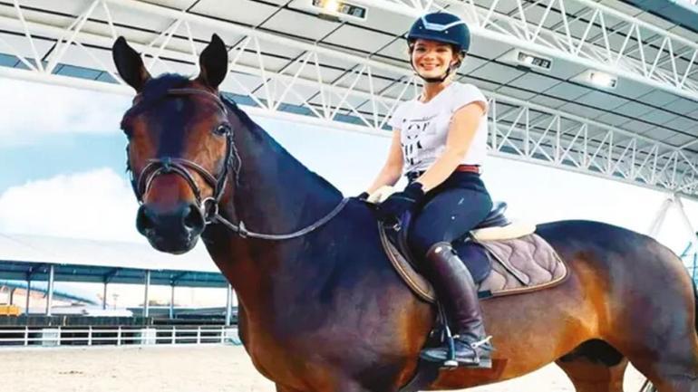 Dörtnala kriz 40 yıllık devir sona eriyor: Padokun kraliçesine şok