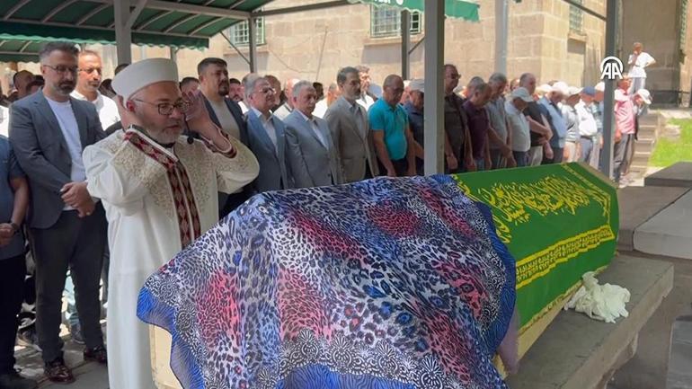 Kayseri’de 3 çocuk annesi kadın kene yapışması sonucu öldü