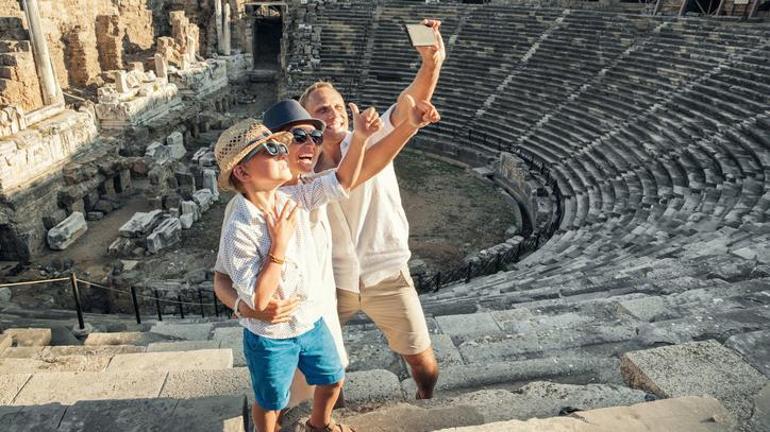 Nisan’da turizm patlaması Yabancı turist sayısında rekor