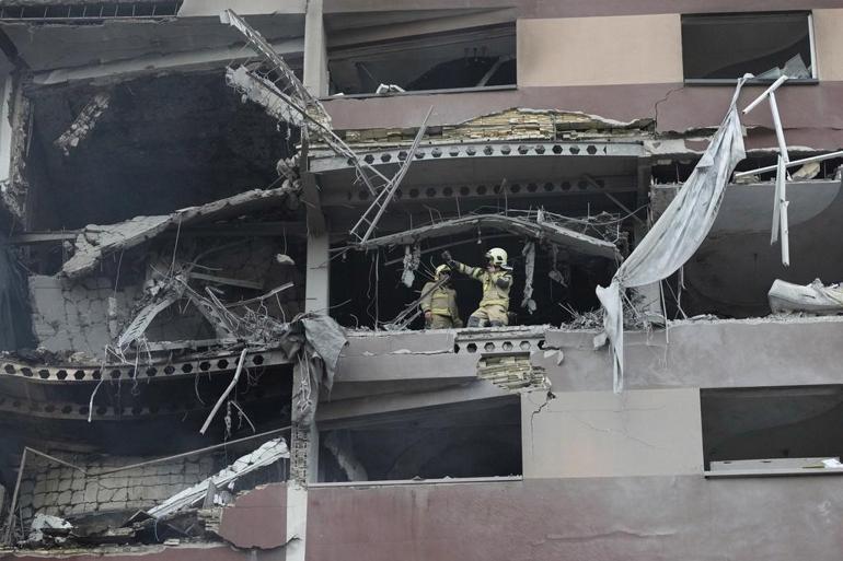 Gerçek Vaat-3 misillemesi sonrası İranda neler oluyor