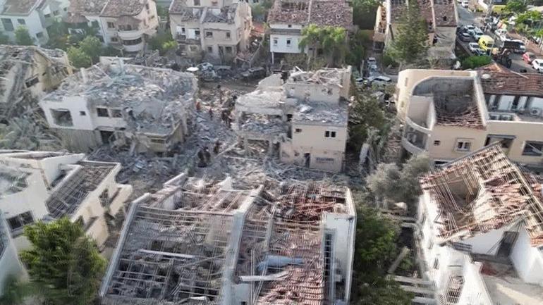 İran-İsrail savaşında en sıcak gün Tahran ilk kez Fettah Hipersoniki ateşledi