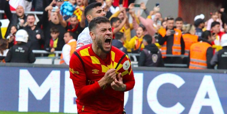 Leipzig bombayı patlattı Romulo, resmen transfer oldu...