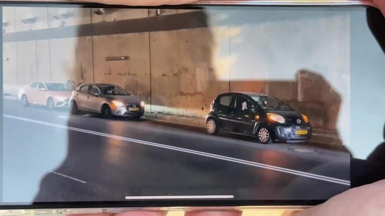 CNN TÜRK İRANIN VURDUĞU İSRAİLDE | Arabalarını yol kenarına çektiler