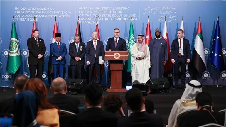 İstanbulda kritik zirve İran Dışişleri Bakanı Abbas Erakçi, Türkiyeye geliyor