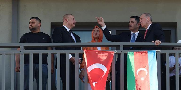 Erdoğan ve Aliyevden depremzede aileye sürpriz ziyaret