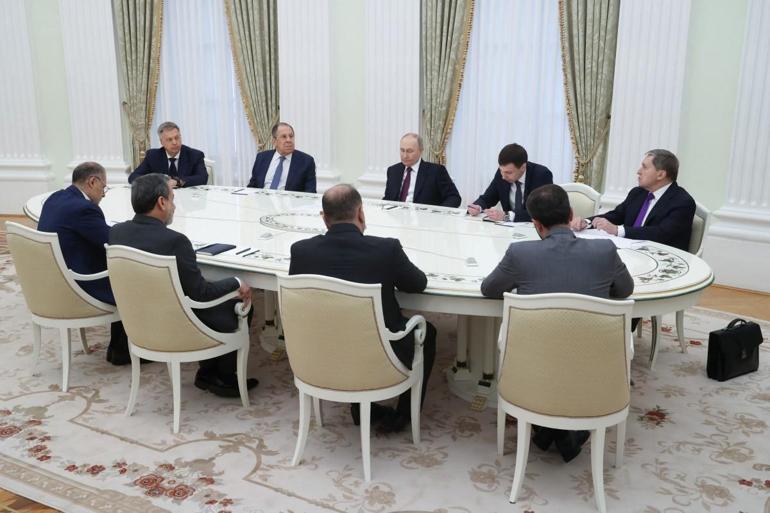 SON DAKİKA... Arakçi Moskovada: Putinden İrana yeni mesaj Rusya Tahrana destek sağlayacak mı Kremlinden açıklama geldi