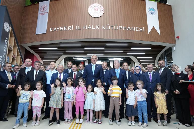 Kayseri İl Halk Kütüphanesi’nin açılışı yapıldı Bakan Ersoy projenin detaylarını paylaştı