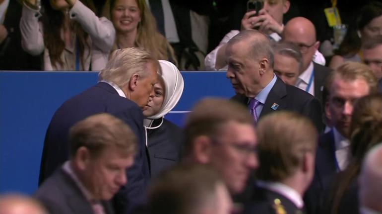 Lahey’deki NATO Liderler Zirvesi’nden SON DAKİKA gelişmeler: Erdoğan ve Trump ayaküstü görüştü