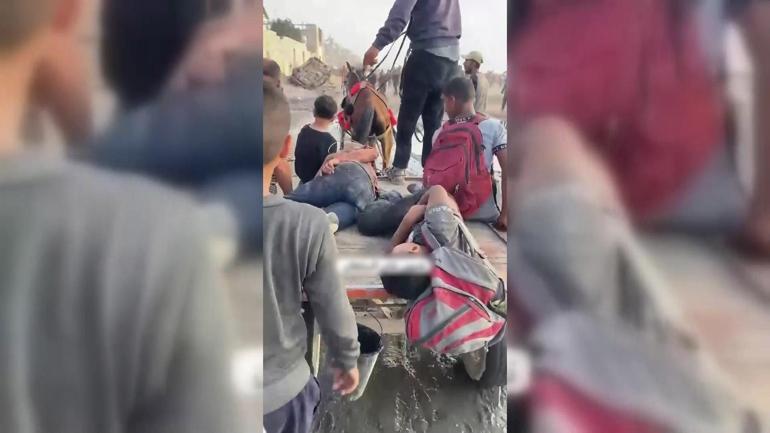 Gazzede Ölüm Yolculuğu | Bir çuval un için çıkıyorlar, tabutlarda dönüyorlar